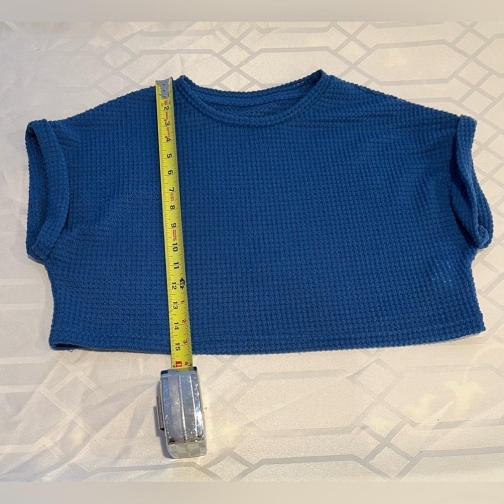 🏁Medium Textured cropped Top cobalt blue short sleeve crew neck - Picture 6 of 6